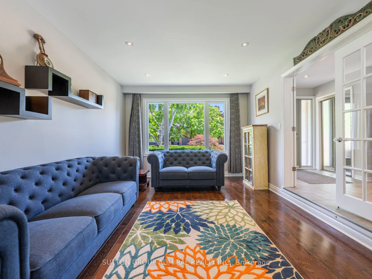 1370 Lancaster Drive, Oakville, ON, L6H 3B9 - 4