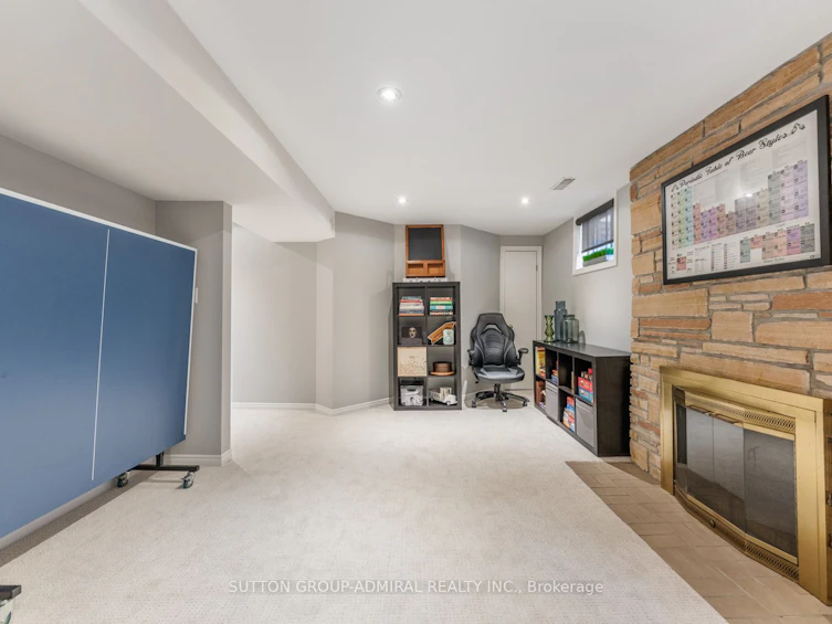 1370 Lancaster Drive, Oakville, ON, L6H 3B9 - 28