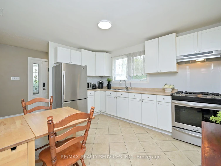 5 Hedgeson Court, Brampton, ON, L6S 1P2 - 6