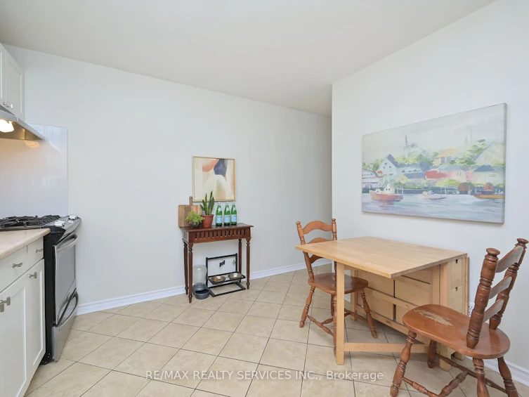 5 Hedgeson Court, Brampton, ON, L6S 1P2 - 8