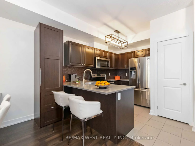 111-256 Royal York Road, Toronto, ON, M8V 1Y8 - 7