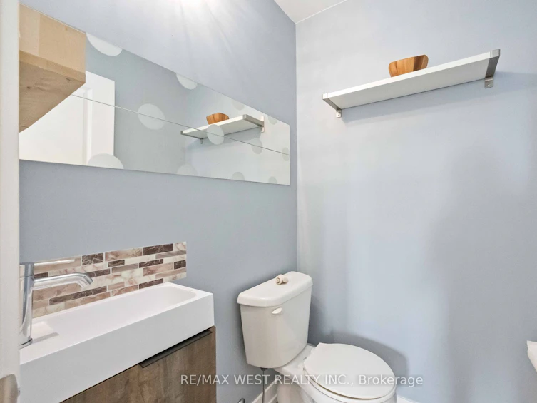 111-256 Royal York Road, Toronto, ON, M8V 1Y8 - 10