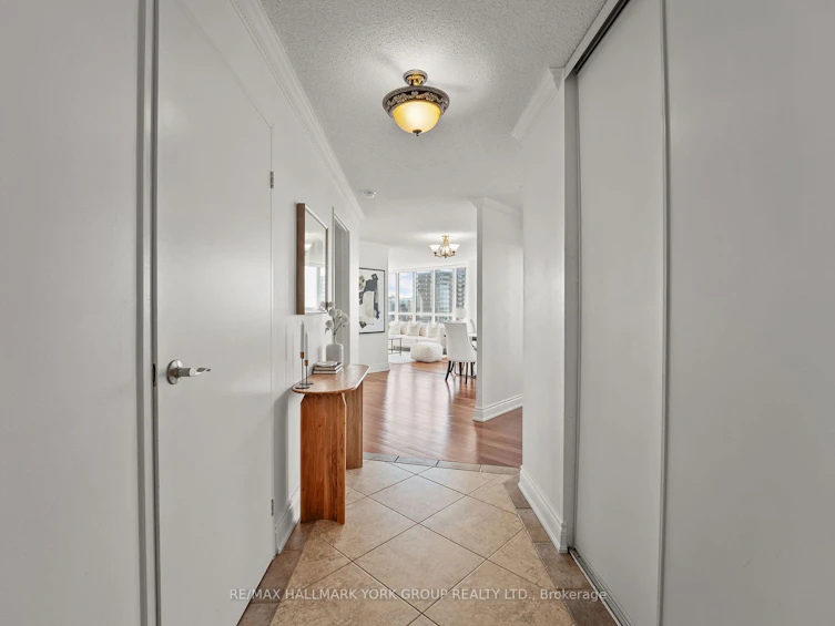 1802-3 Rowntree Road, Toronto, ON, M9V 5G8 - 4