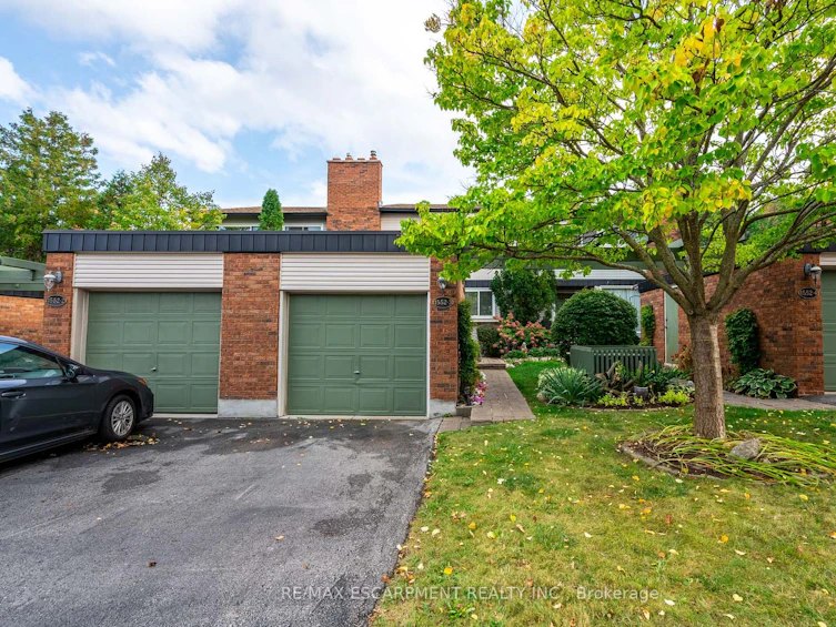 3-1552 Kerns Road, Burlington, ON, L7P 3A7