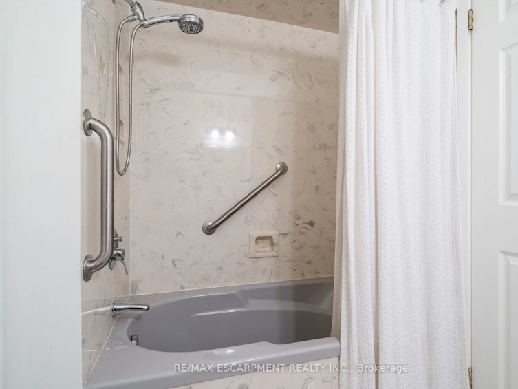 3-1552 Kerns Road, Burlington, ON, L7P 3A7 - 19