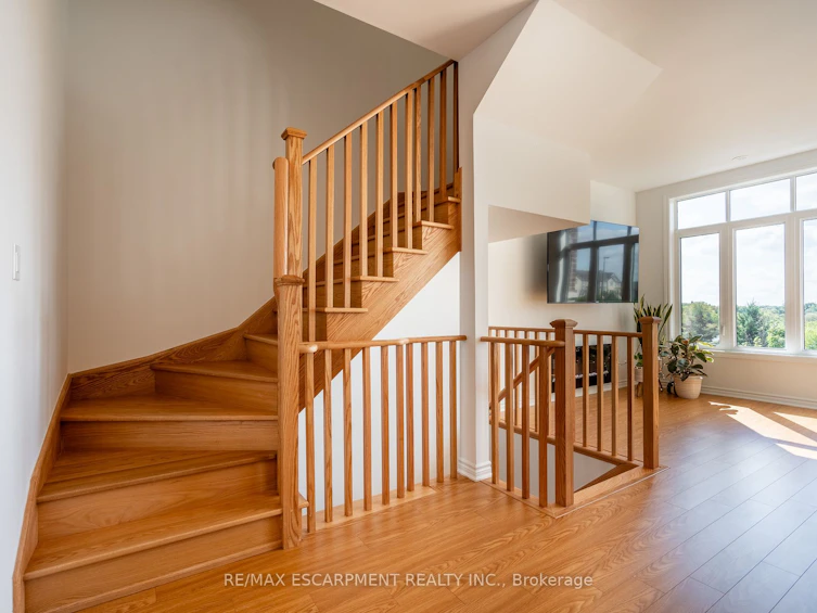 4 Springdale Avenue, Caledon, ON, L7C 4L4 - 9