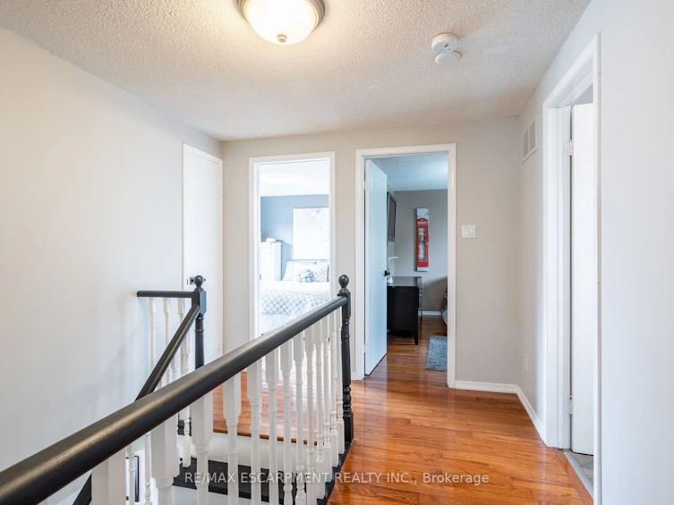 2083 Edgebank Court, Burlington, ON, L7M 2S8 - 15