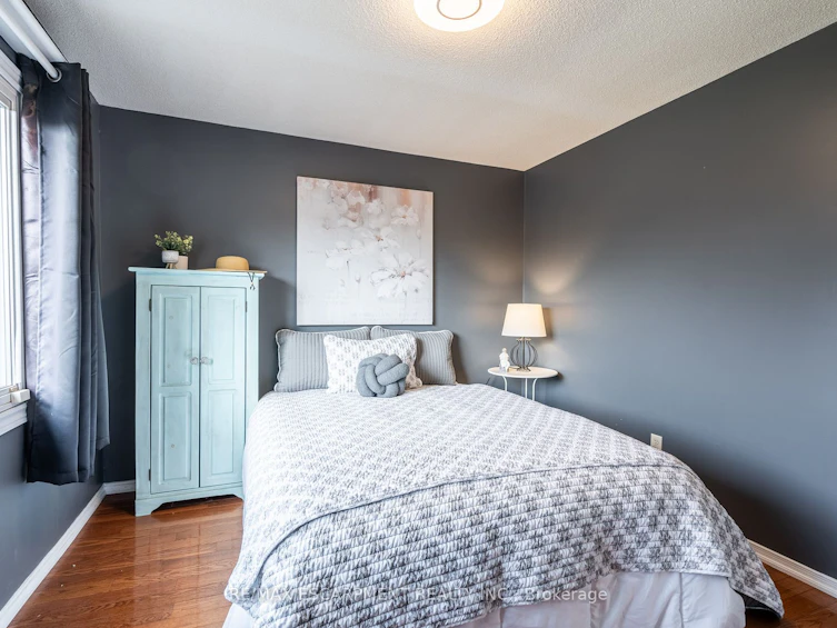 2083 Edgebank Court, Burlington, ON, L7M 2S8 - 16