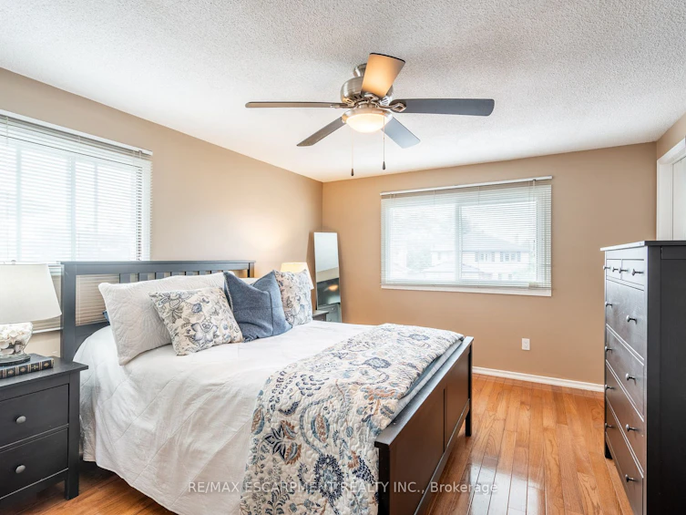 2083 Edgebank Court, Burlington, ON, L7M 2S8 - 20
