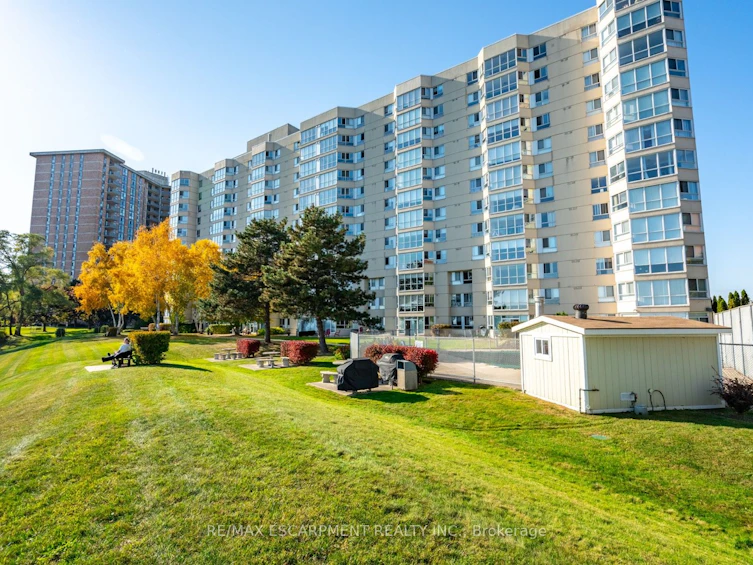 105-5280 Lakeshore Road, Burlington, ON, L7L 5B1