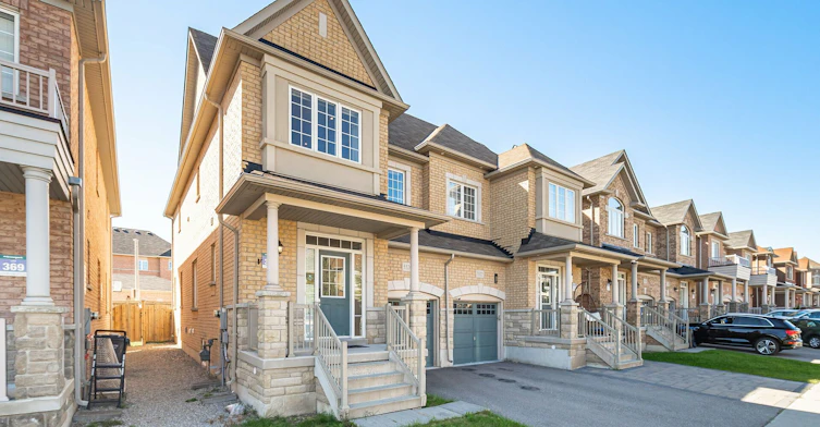 5520 Meadowcrest Avenue, Mississauga, ON, L5M 0V1 - 2