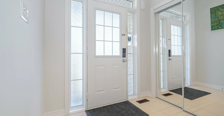 5520 Meadowcrest Avenue, Mississauga, ON, L5M 0V1 - 4