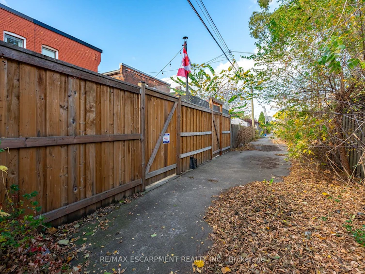 50 1/2 Clyde Street, Hamilton, ON, L8L 5R4 - 31
