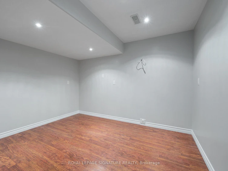 2-9 1/2 York Street, Hamilton, ON, L9H 1L3 - 26