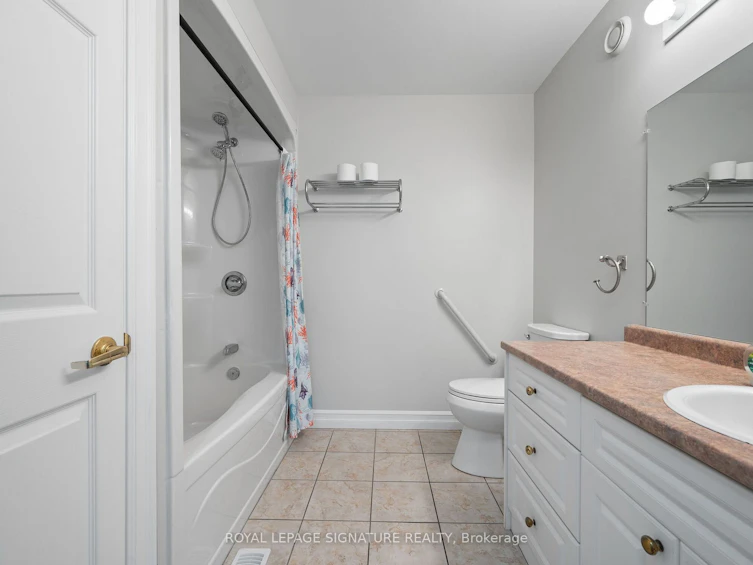 2-9 1/2 York Street, Hamilton, ON, L9H 1L3 - 11
