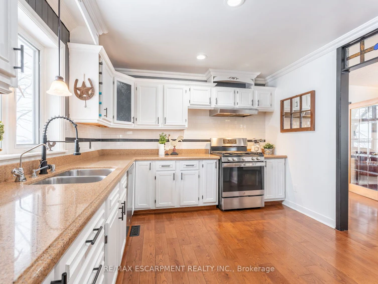 3553 Gladstone Drive, Thames Centre, ON, N0L 1V0 - 5