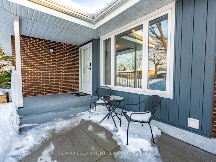 141 Buckingham Drive, Hamilton, ON, L9C 2G8 - 3