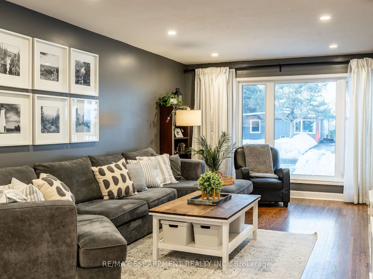 141 Buckingham Drive, Hamilton, ON, L9C 2G8 - 9
