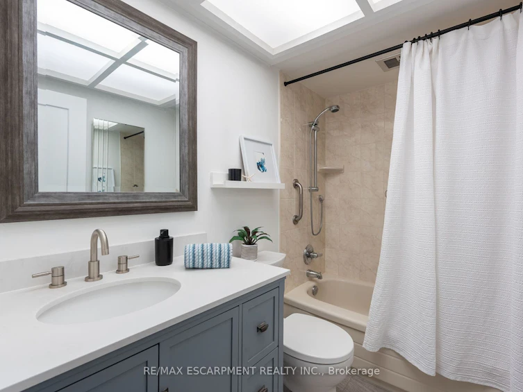 141 Buckingham Drive, Hamilton, ON, L9C 2G8 - 20