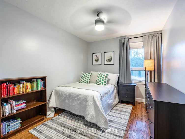 141 Buckingham Drive, Hamilton, ON, L9C 2G8 - 21