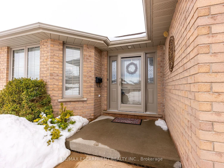22 Mansfield Drive, Brant, ON, N0E 1N0 - 3