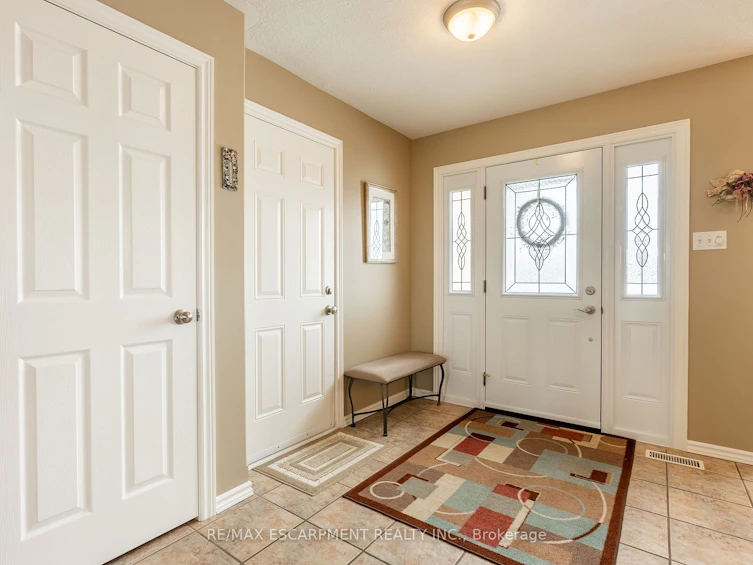 22 Mansfield Drive, Brant, ON, N0E 1N0 - 4