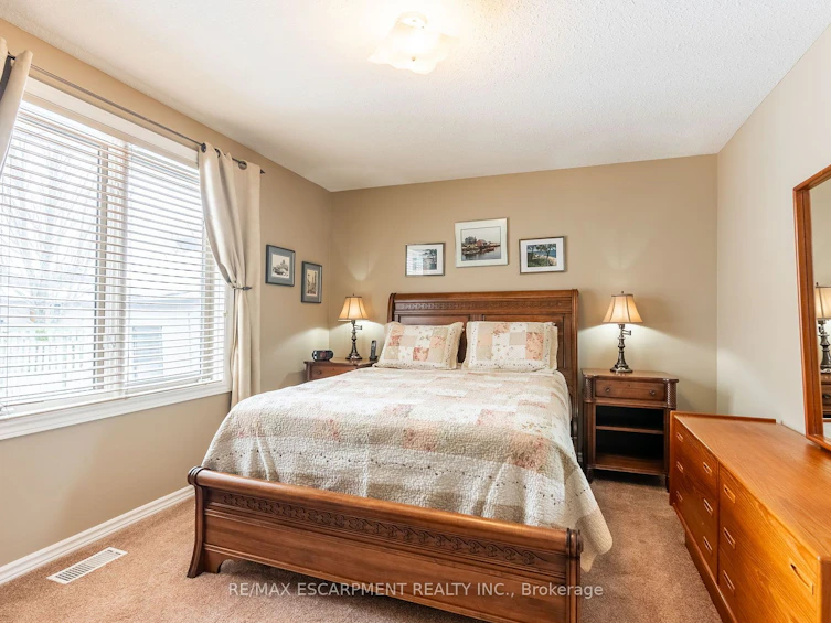 22 Mansfield Drive, Brant, ON, N0E 1N0 - 23