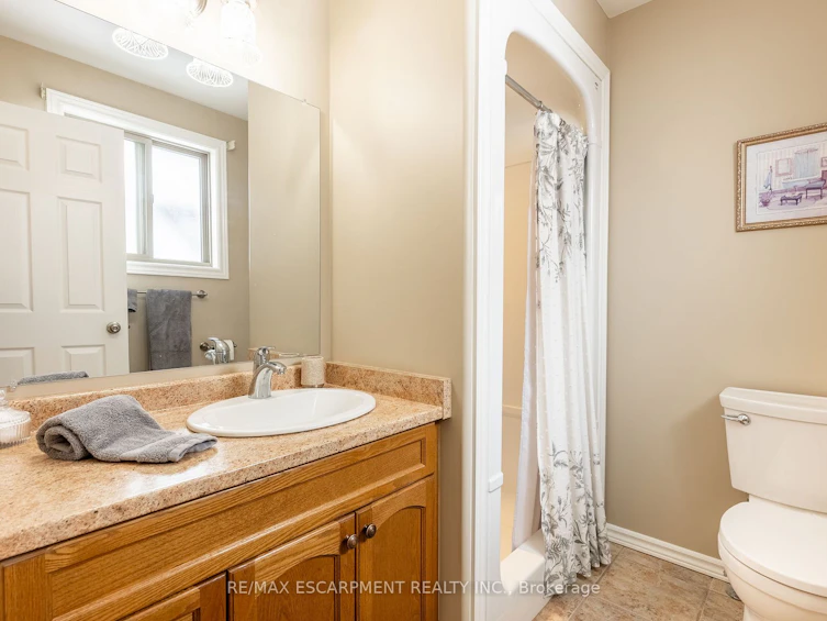 22 Mansfield Drive, Brant, ON, N0E 1N0 - 26