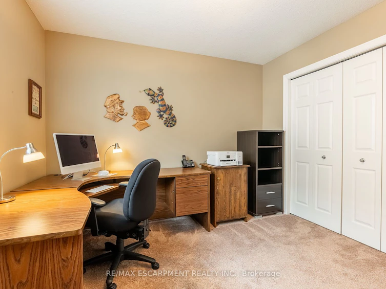 22 Mansfield Drive, Brant, ON, N0E 1N0 - 29