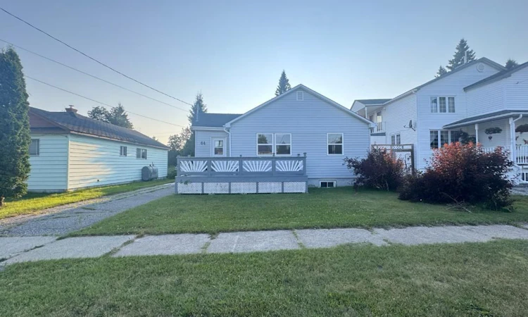 64 Toronto Avenue