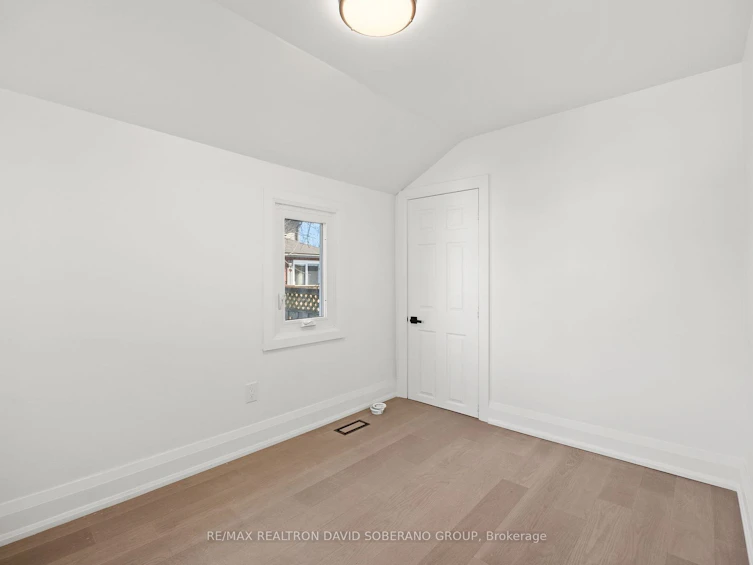 5156 St Lawrence Avenue, Niagara Falls, ON, L2E 3Z2 - 15
