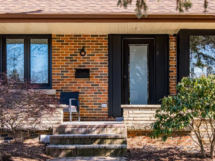 6 Shirley Street, Hamilton, ON, L9H 4S3