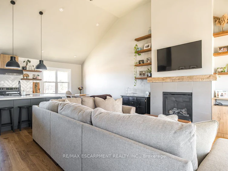 6 Shirley Street, Hamilton, ON, L9H 4S3 - 5