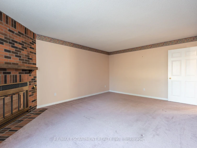 7 Creekwood Place, Hamilton, ON, L9H 6S8 - 5