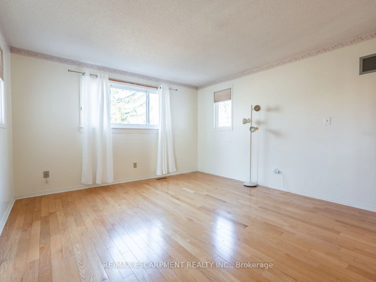 7 Creekwood Place, Hamilton, ON, L9H 6S8 - 7