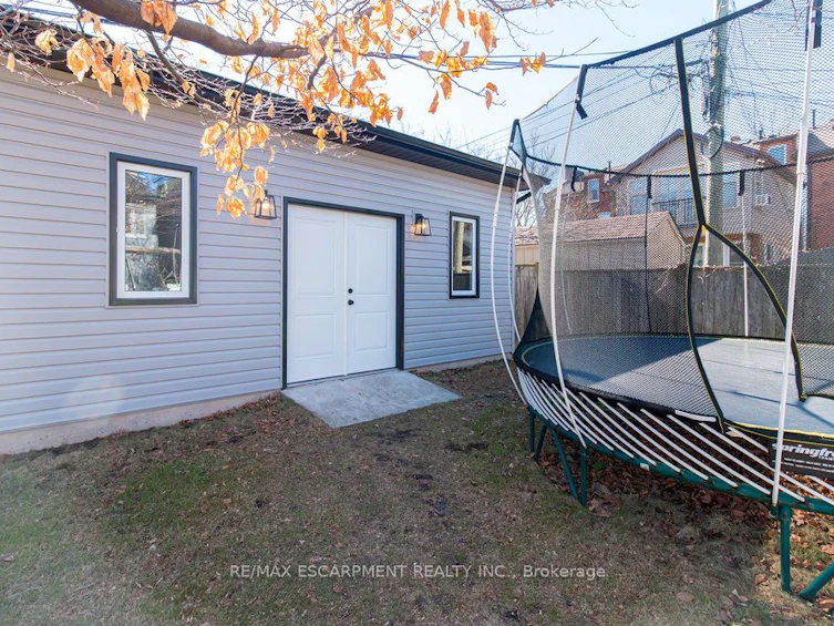 21 Murray Street W, Hamilton, ON, L8L 1B1 - 20