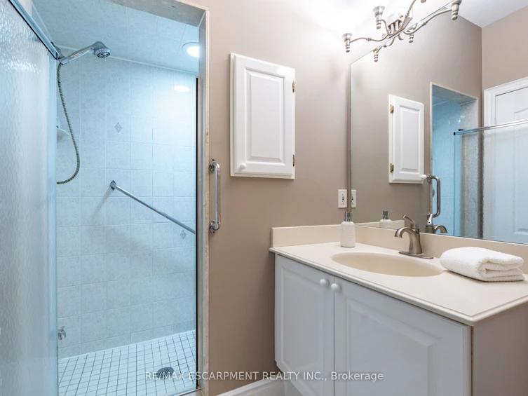 18 Bellstone Lane, Hamilton, ON, L0R 1W0 - 28