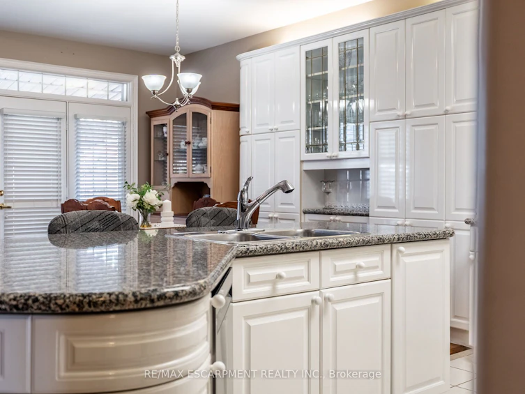 18 Bellstone Lane, Hamilton, ON, L0R 1W0 - 13