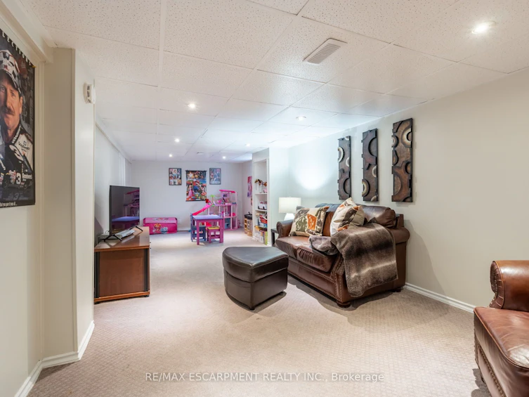 668 Burgess Avenue, Hamilton, ON, L8H 6J1 - 33