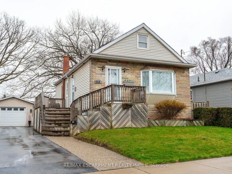 668 Burgess Avenue, Hamilton, ON, L8H 6J1