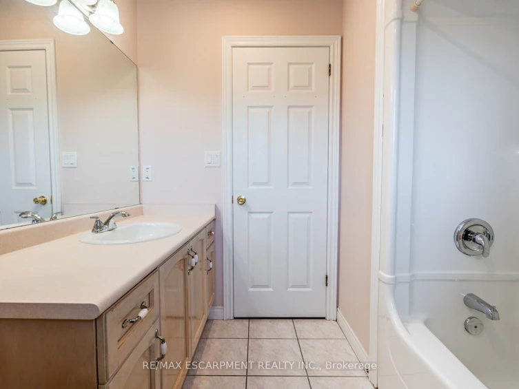 3 Resolute Drive, Hamilton, ON, L9A 5J6 - 34