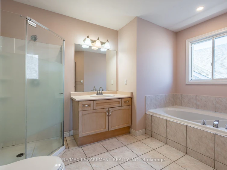 3 Resolute Drive, Hamilton, ON, L9A 5J6 - 25