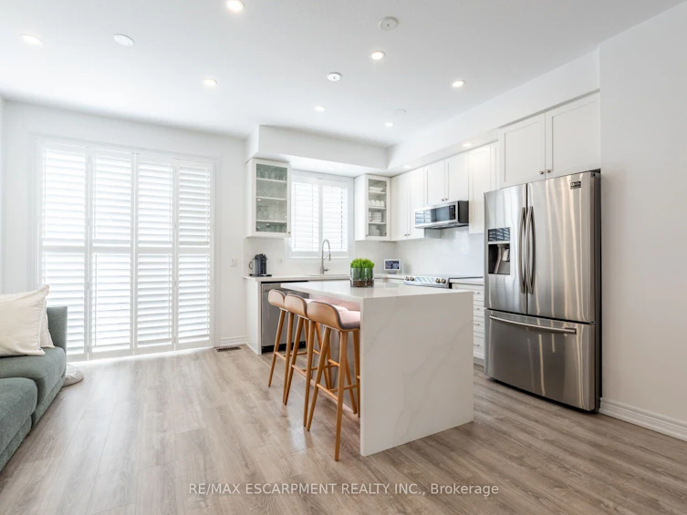 16 Place Polonaise Drive, Grimsby, ON, L3M 0H3 - 7
