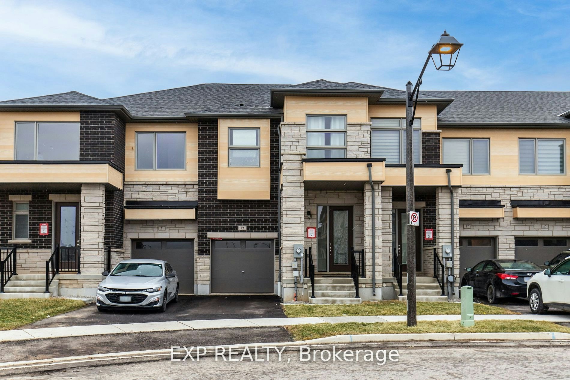 19 Molnar Crescent, Brantford, ON, N3T 0X3