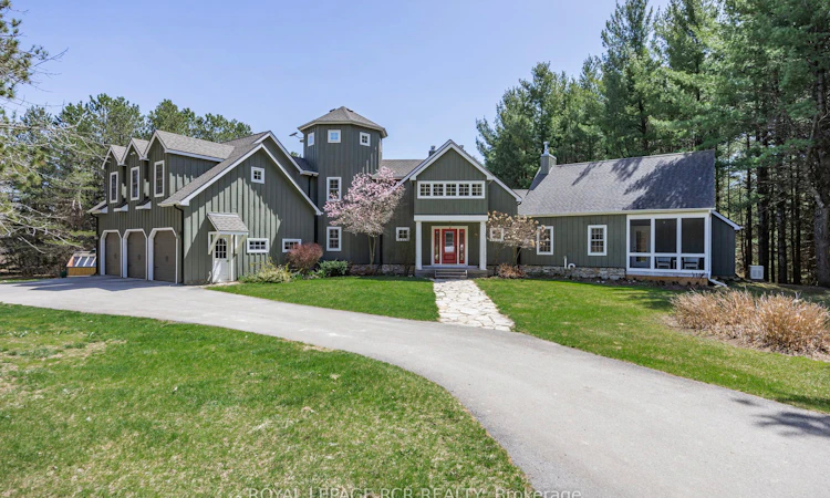 428510 25th Side Road