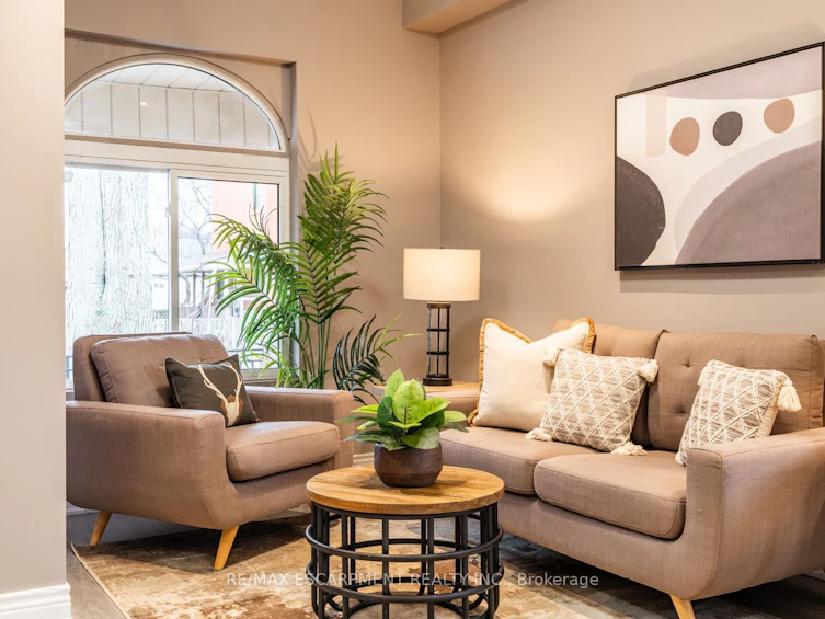 57 Century Street, Hamilton, ON, L8L 1V9 - 8