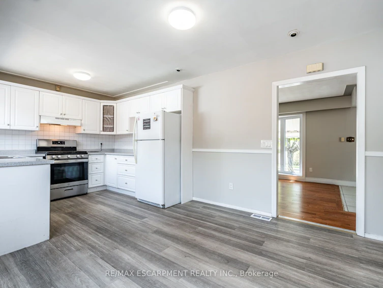 3 Tanager Avenue, Hamilton, ON, L9A 2M2 - 10