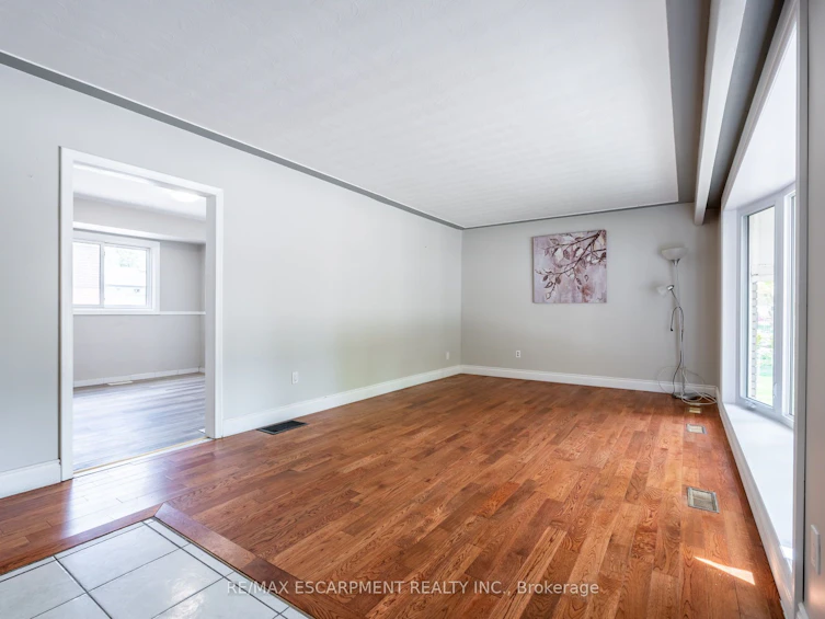 3 Tanager Avenue, Hamilton, ON, L9A 2M2 - 6