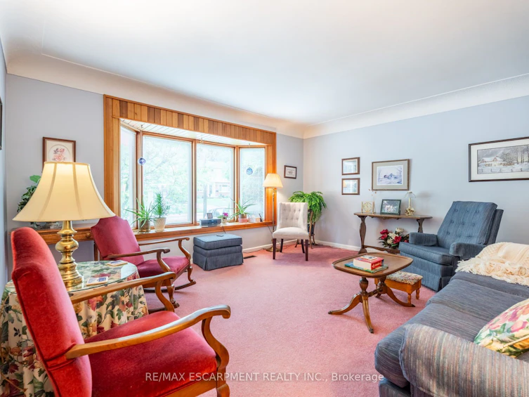 35 Kemp Drive, Hamilton, ON, L9H 2N1 - 6