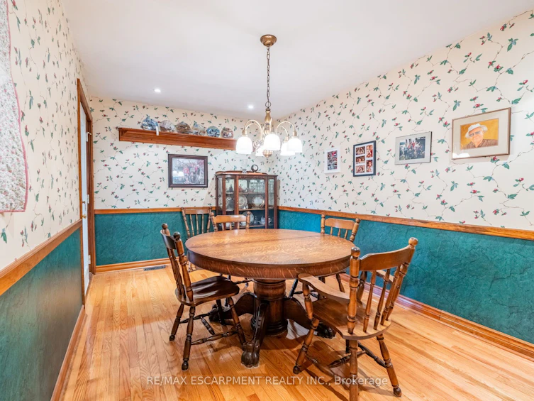 35 Kemp Drive, Hamilton, ON, L9H 2N1 - 8